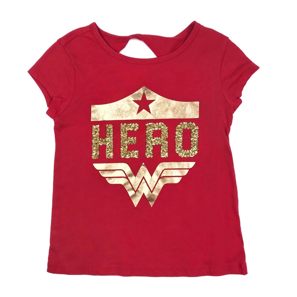 ✖️SOLD✖️ Wonder Woman Peek A Boo Tee